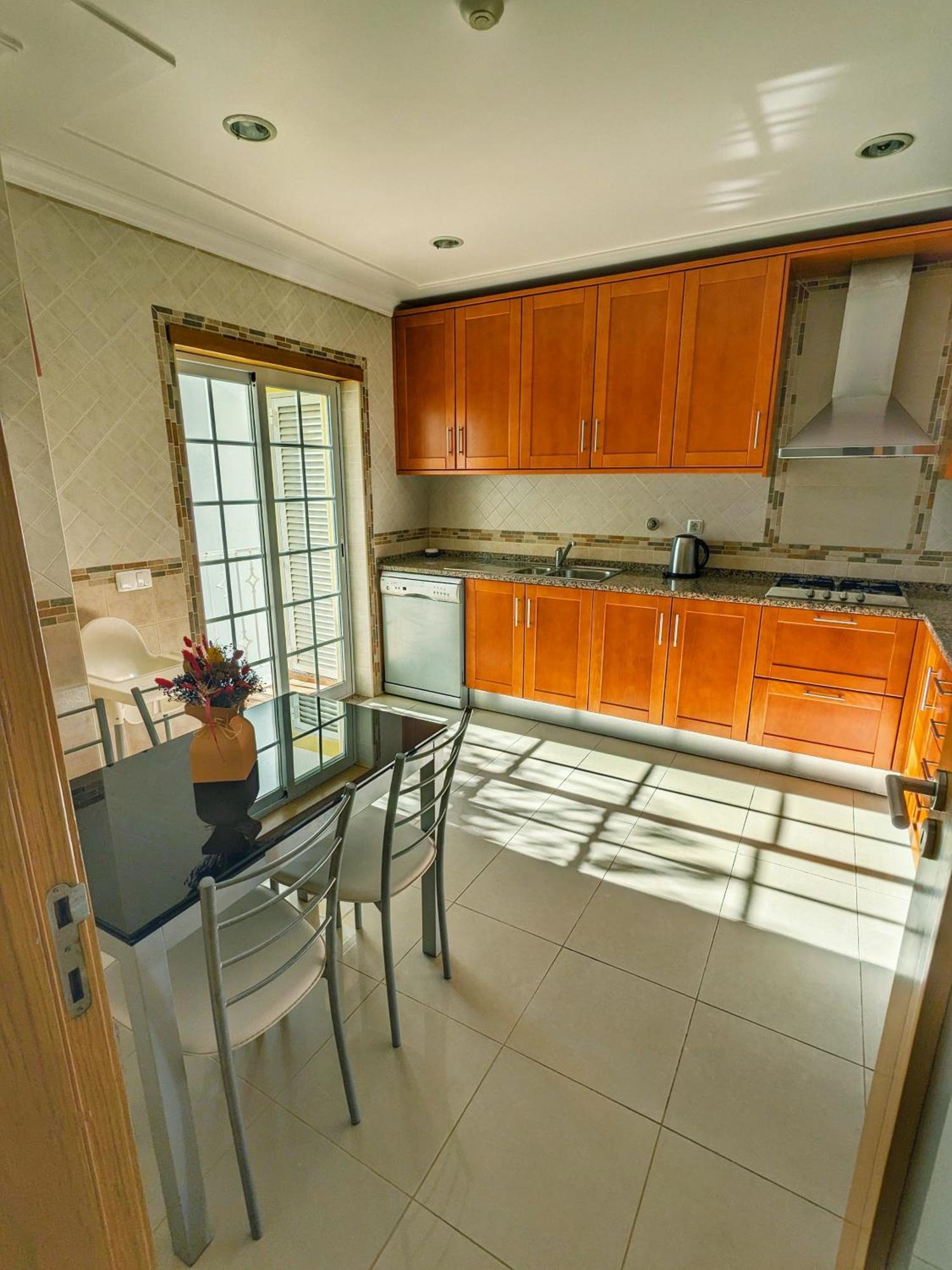 Farm Village- Townhouse 2 Mins From Old Town البوفيرا المظهر الخارجي الصورة