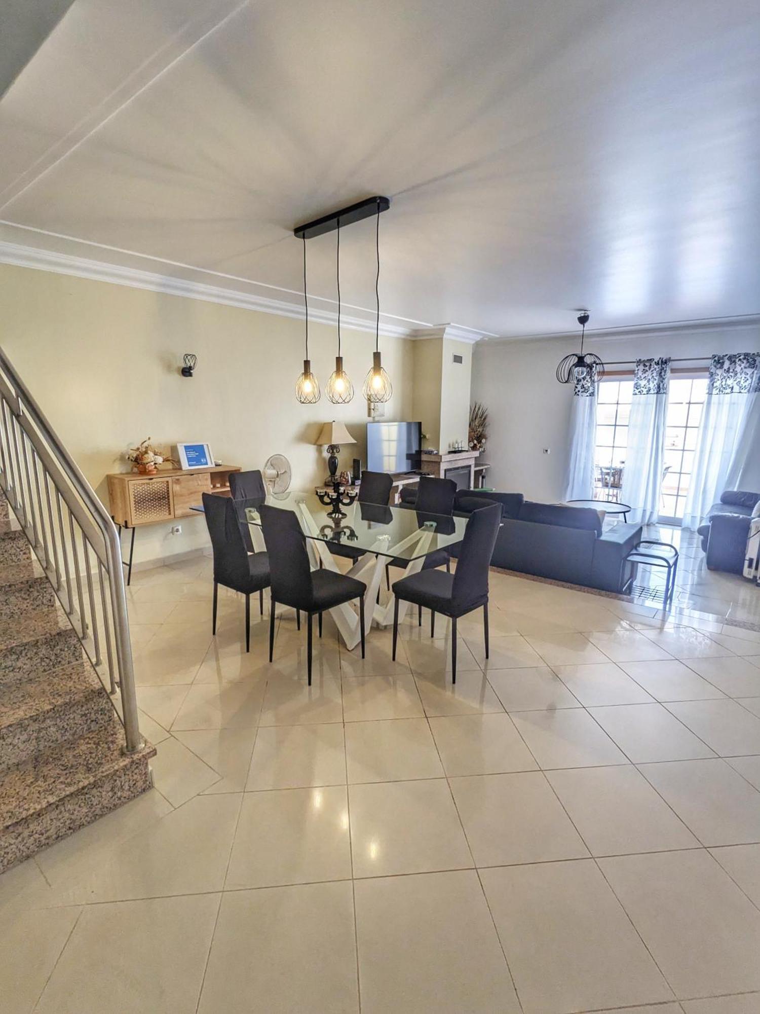 Farm Village- Townhouse 2 Mins From Old Town البوفيرا المظهر الخارجي الصورة