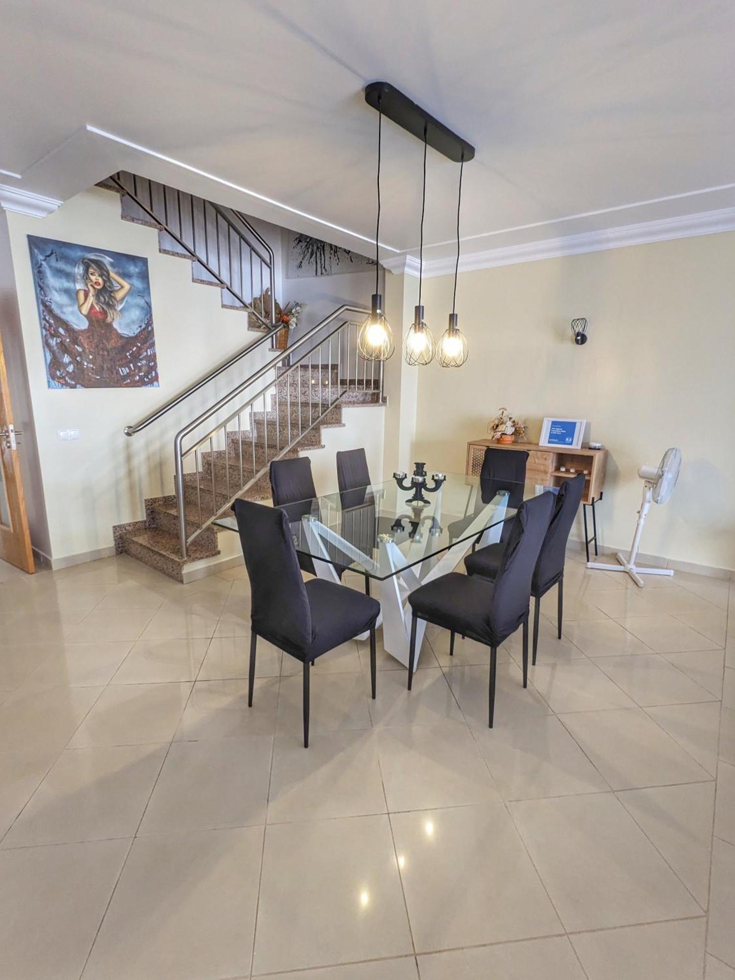 Farm Village- Townhouse 2 Mins From Old Town البوفيرا المظهر الخارجي الصورة