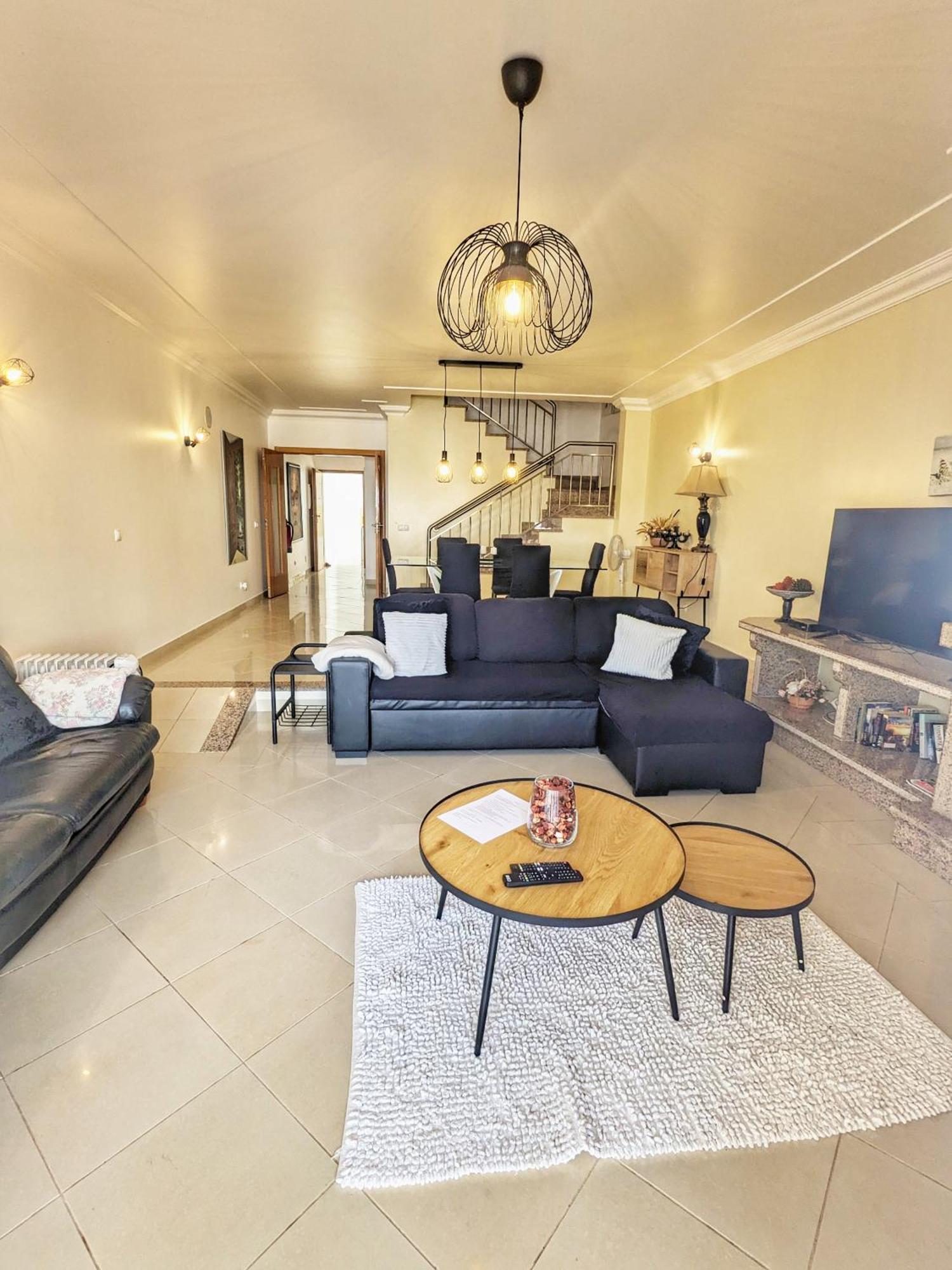 Farm Village- Townhouse 2 Mins From Old Town البوفيرا المظهر الخارجي الصورة